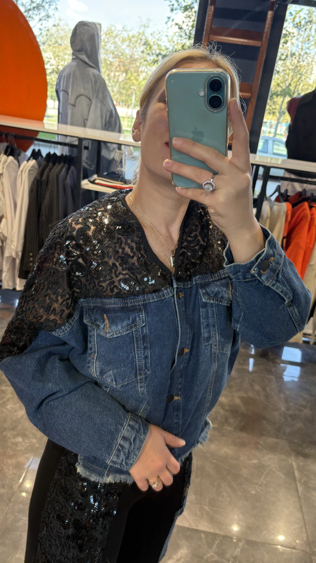 Pullu İşlemeli Jean Detaylı Takım