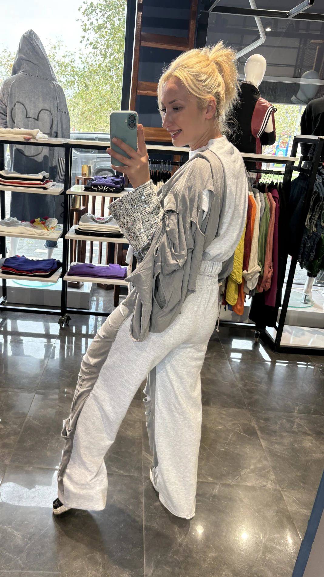 Pullu İşlemeli Jean Detaylı Takım