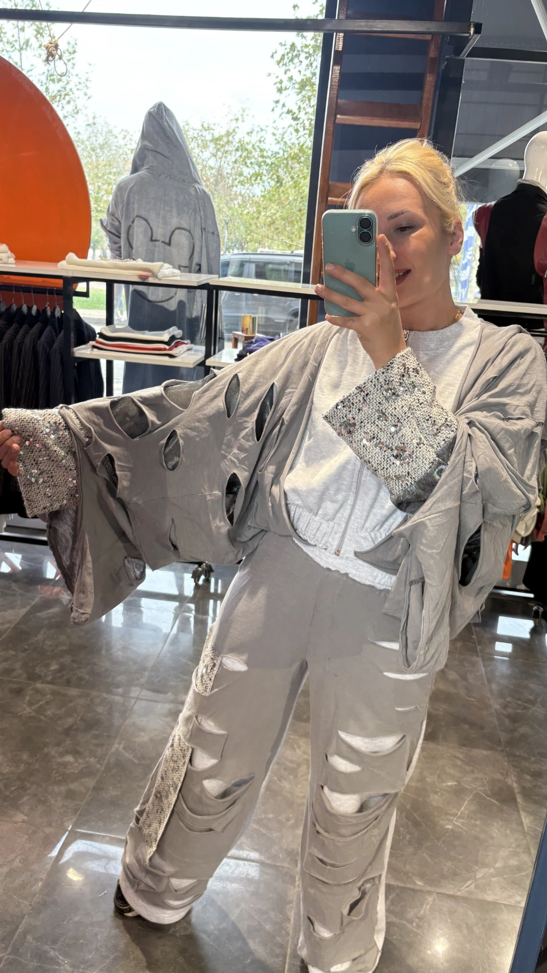 Pullu İşlemeli Jean Detaylı Takım