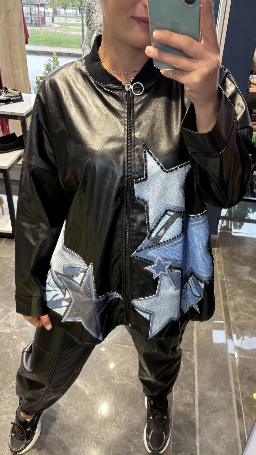 Yıldız Detaylı Deri Tasarım Ceket