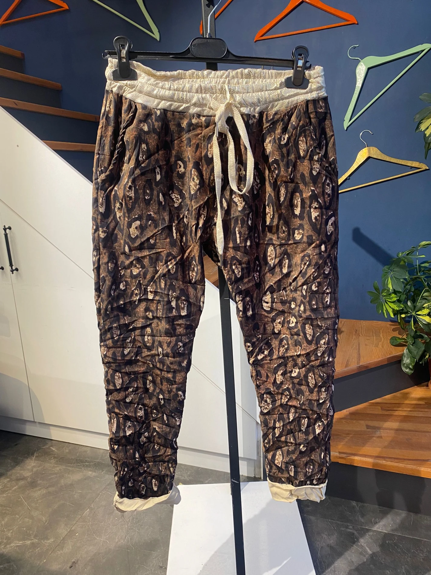 Karışık Desenli Kadife Pantolon